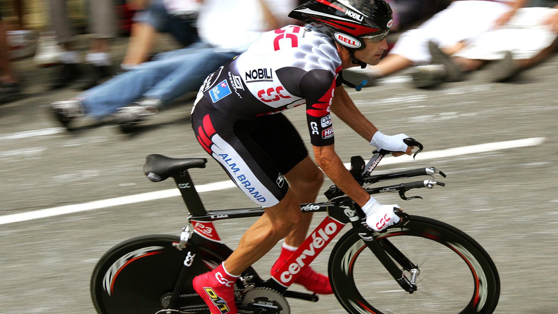 世界大学生电竞世界杯 校队身份战胜职业青训队